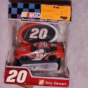 2004 Tony Stewart “w/ Signature Mount” Dated Collectible Ornament Nascar #20